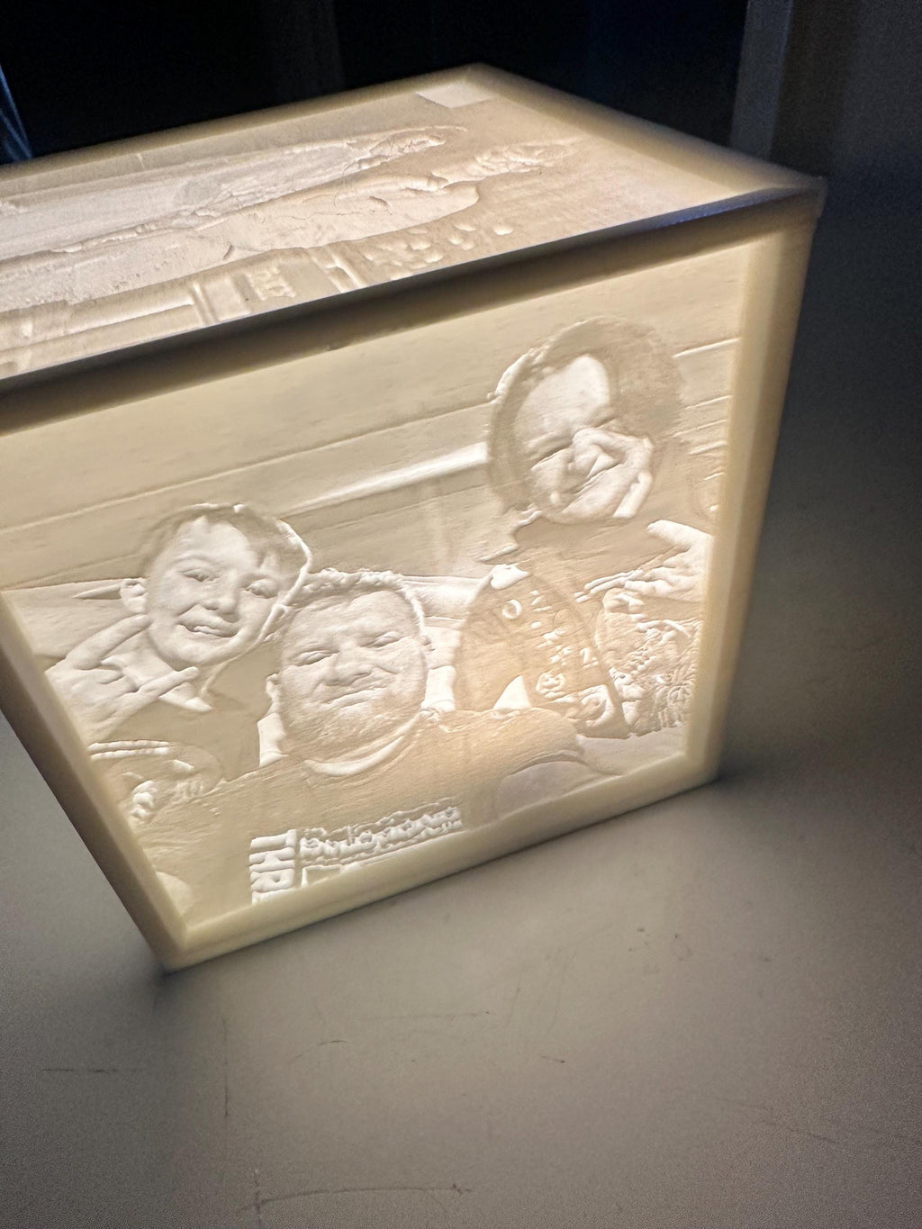 Customizable Lithophane Lightbox